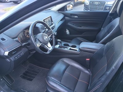 2020 Nissan Altima SR FWD