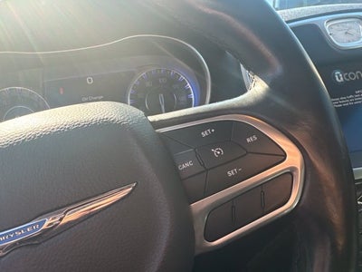 2019 Chrysler 300 Touring