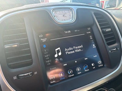 2019 Chrysler 300 Touring