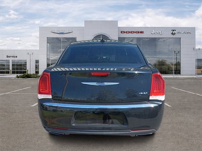2019 Chrysler 300 Touring