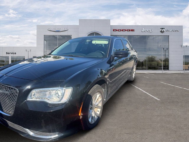 2019 Chrysler 300 Touring