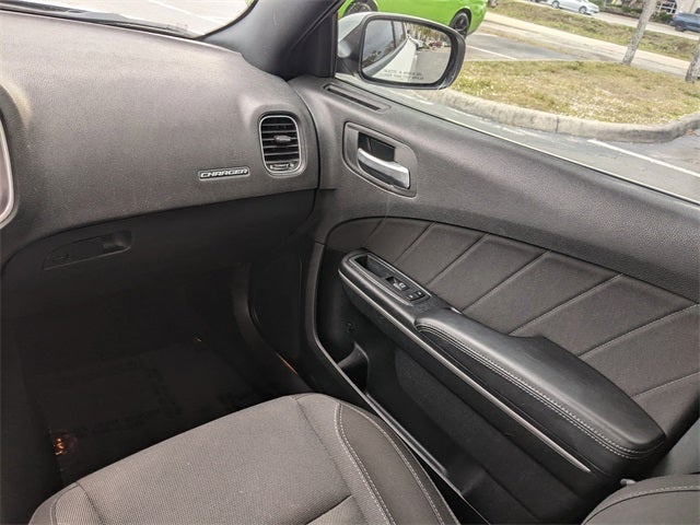 2020 Dodge Charger SXT RWD