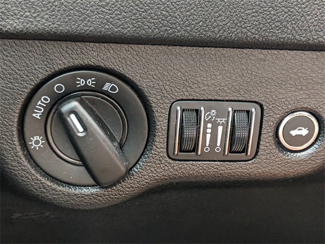 2020 Dodge Charger SXT RWD