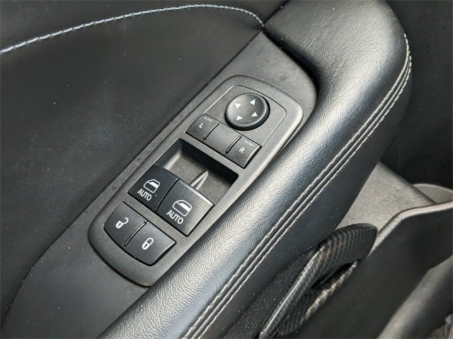 2017 Dodge Challenger SXT Plus