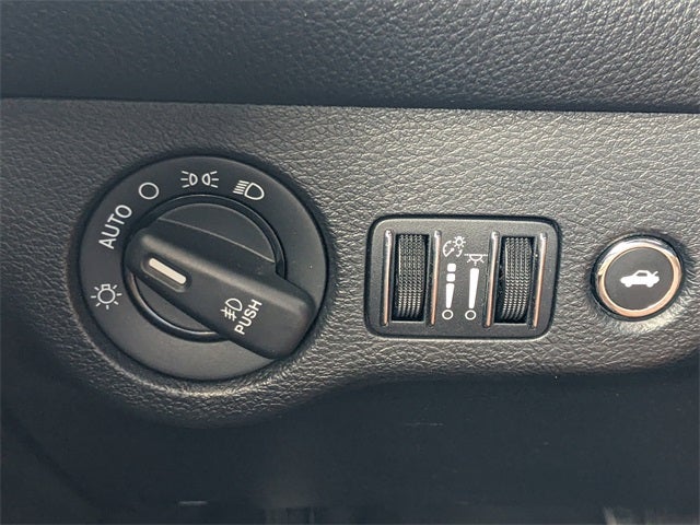 2017 Dodge Challenger SXT Plus