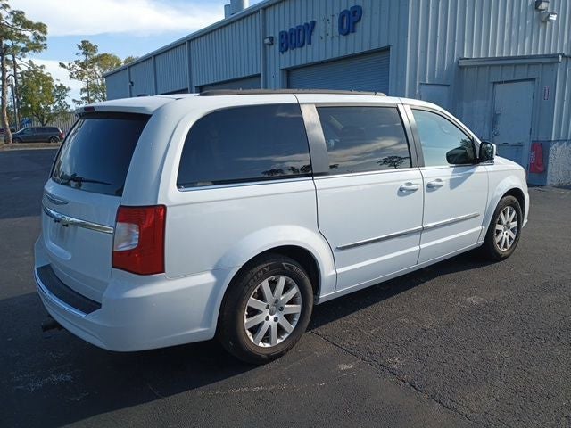 2014 Chrysler Town & Country Touring