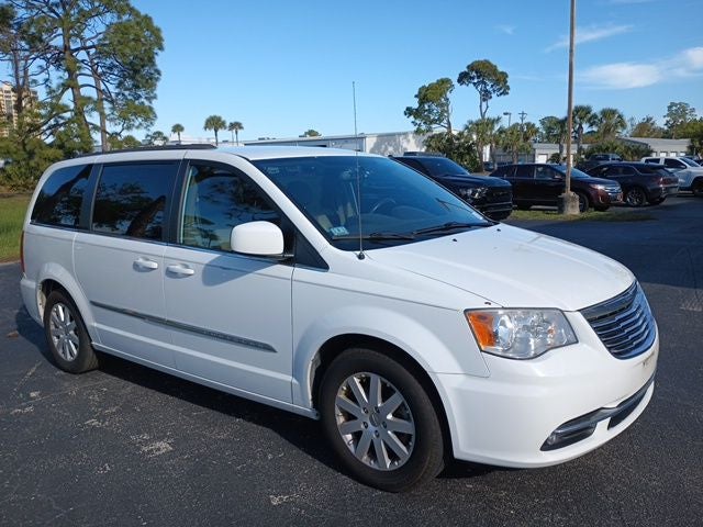 2014 Chrysler Town & Country Touring