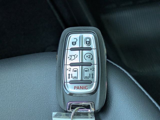 2027 Chrysler Pacifica PACIFICA SELECT