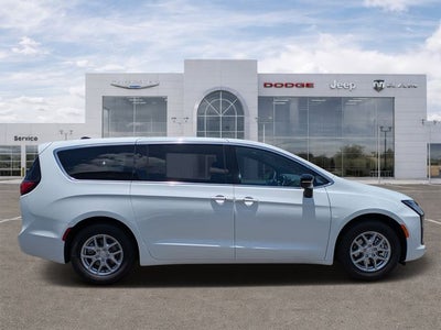 2027 Chrysler Pacifica PACIFICA SELECT