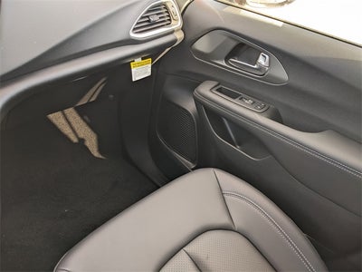 2026 Chrysler Voyager VOYAGER LX