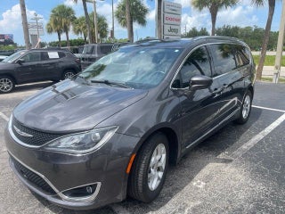 2020 Chrysler Pacifica Touring L Plus