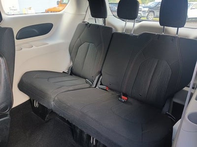 2020 Chrysler Pacifica Touring