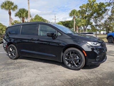 2026 Chrysler Pacifica PACIFICA LIMITED