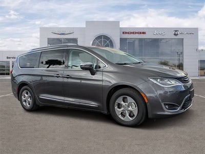 2018 Chrysler Pacifica Hybrid Limited