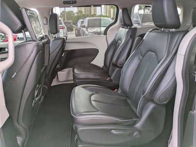 2018 Chrysler Pacifica Hybrid Limited