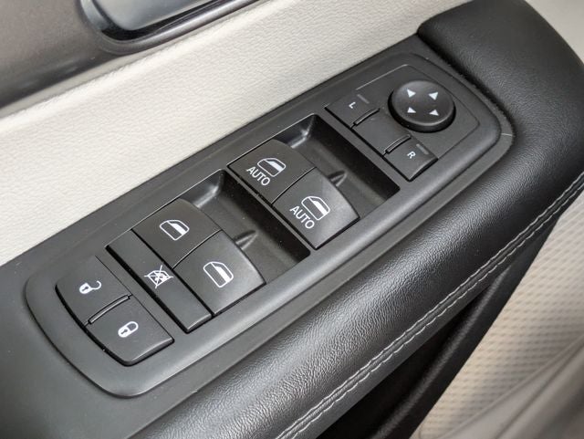2018 Chrysler Pacifica Hybrid Limited