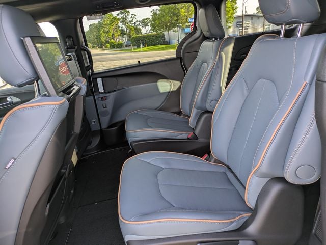 2027 Chrysler Pacifica PACIFICA PINNACLE