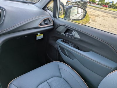 2027 Chrysler Pacifica PACIFICA PINNACLE