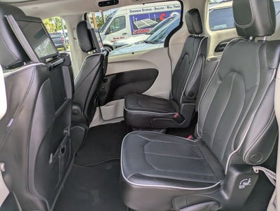 2023 Chrysler Pacifica Limited AWD