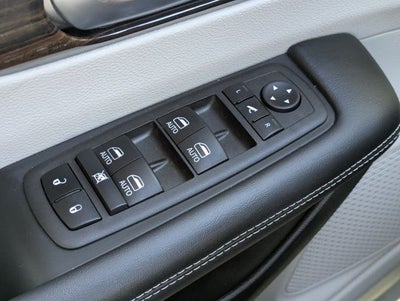 2023 Chrysler Pacifica Limited AWD