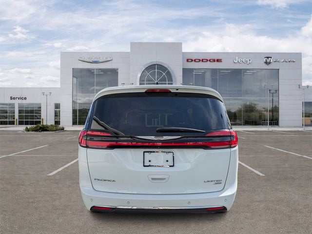 2023 Chrysler Pacifica Limited AWD