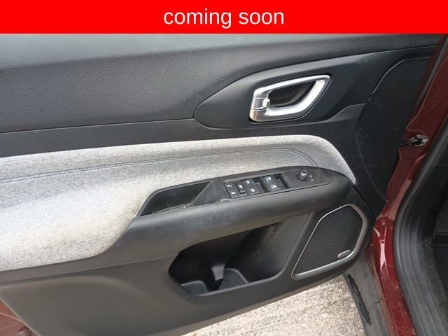 2022 Jeep Compass Latitude FWD