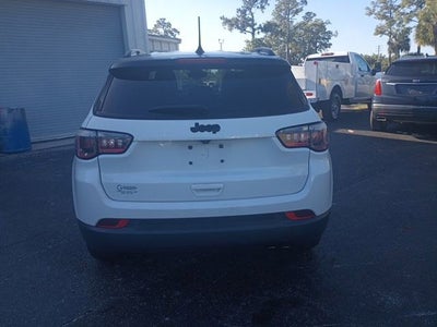 2022 Jeep Compass Altitude FWD
