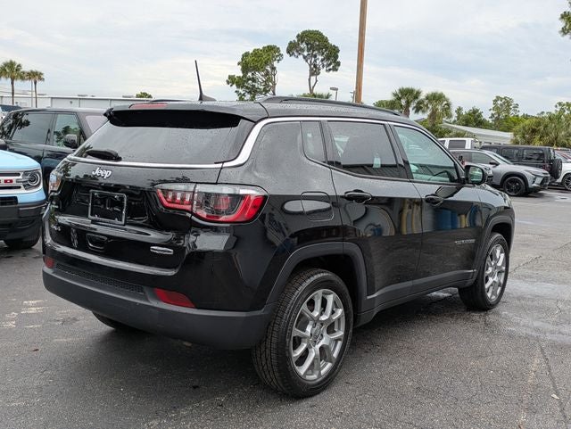 2022 Jeep Compass Latitude Lux 4x4
