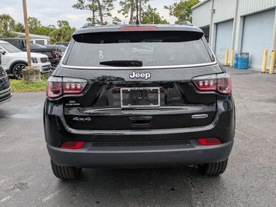 2022 Jeep Compass Latitude Lux 4x4