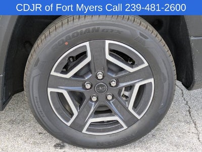 2027 Jeep Cherokee CHEROKEE LAREDO 4X4