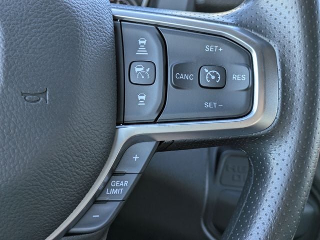 2026 RAM 2500 RAM 2500 TRADESMAN CREW CAB 4X4 6'4' BOX