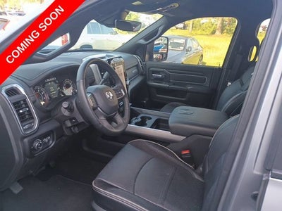 2024 RAM 3500 Laramie Crew Cab 4x4 8' Box