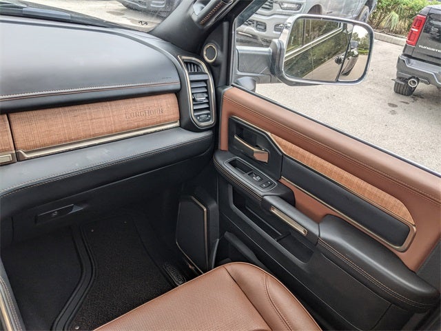 2022 RAM 3500 Limited Longhorn Crew Cab 4x4 8' Box