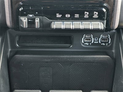 2022 RAM 3500 Limited Longhorn Crew Cab 4x4 8' Box