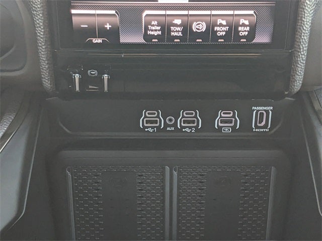 2026 RAM Ram 3500 RAM 3500 LIMITED LONGHORN CREW CAB 4X4 8' BOX