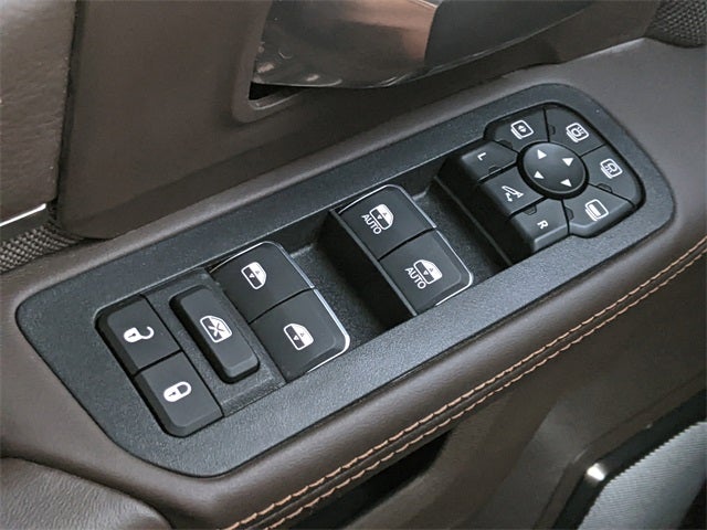 2026 RAM Ram 3500 RAM 3500 LIMITED LONGHORN CREW CAB 4X4 8' BOX