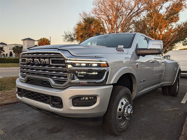 2026 RAM Ram 3500 RAM 3500 LIMITED LONGHORN CREW CAB 4X4 8' BOX