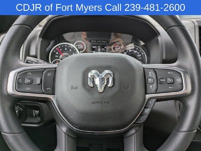 2026 RAM Ram 1500 RAM 1500 EXPRESS CREW CAB 4X2 5'7' BOX