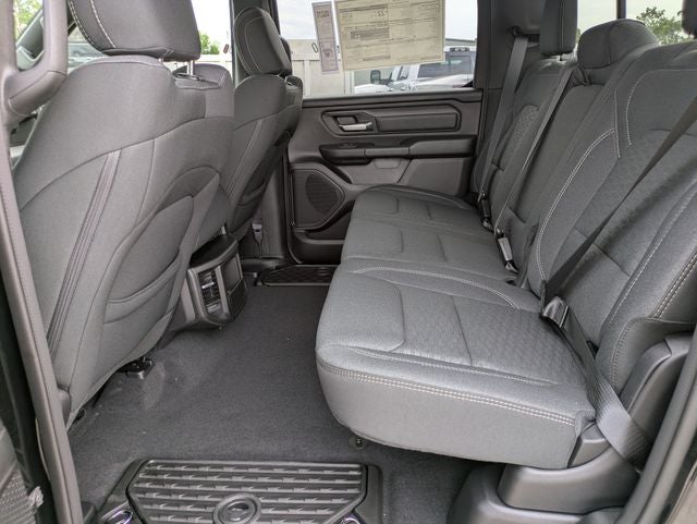 2026 RAM Ram 1500 RAM 1500 EXPRESS CREW CAB 4X2 5'7' BOX