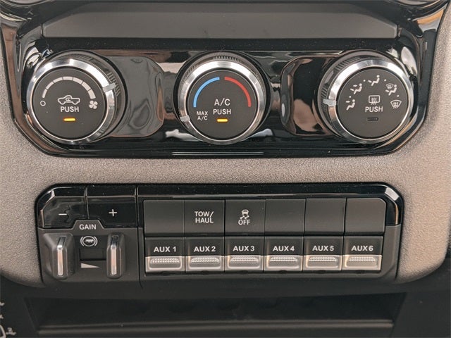 2026 RAM Ram 2500 RAM 2500 TRADESMAN CREW CAB 4X4 6'4' BOX