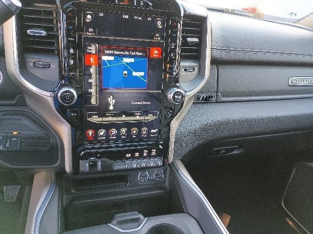 2020 RAM 2500 Laramie Crew Cab 4x4 6'4' Box