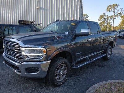 2020 RAM 2500 Laramie Crew Cab 4x4 6'4' Box