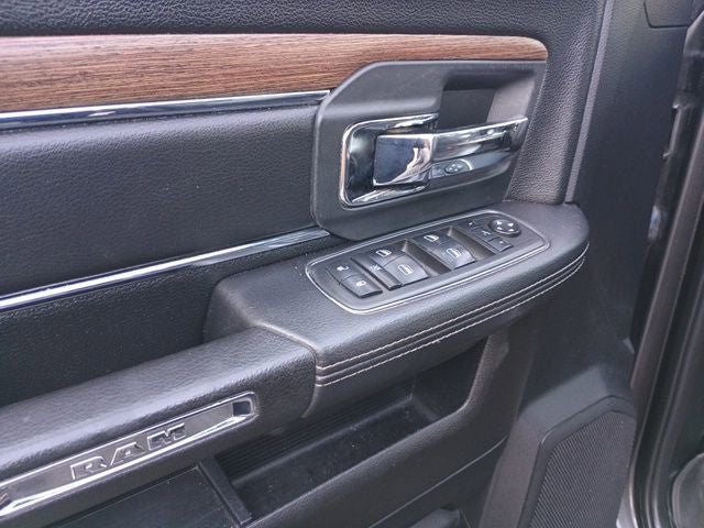2018 RAM 2500 Laramie Crew Cab 4x4 6'4' Box