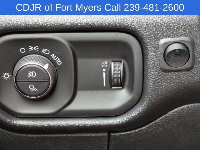 2026 RAM Ram 2500 RAM 2500 TRADESMAN CREW CAB 4X4 8' BOX
