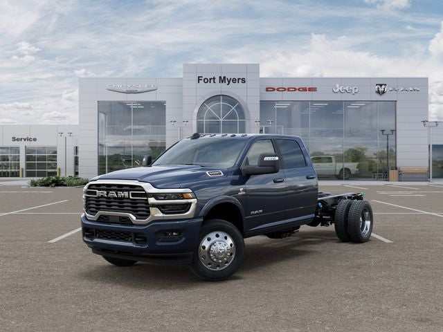 2026 RAM Ram 5500 Chassis Cab RAM 5500 BIG HORN CHASSIS CREW CAB 4X4 60' CA
