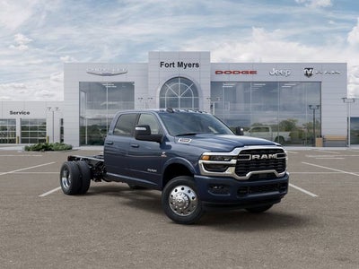 2026 RAM Ram 5500 Chassis Cab RAM 5500 BIG HORN CHASSIS CREW CAB 4X4 60' CA
