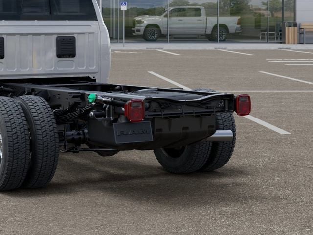 2026 RAM Ram 5500 Chassis Cab RAM 5500 BIG HORN CHASSIS CREW CAB 4X4 60' CA