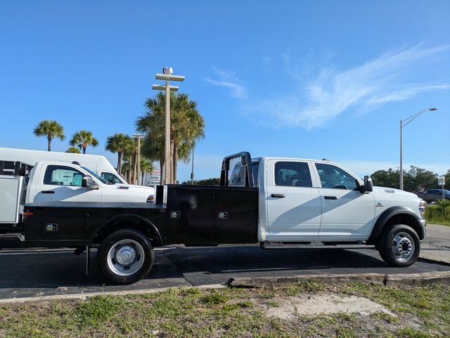 2026 RAM Ram 5500 Chassis Cab RAM 5500 TRADESMAN CHASSIS CREW CAB 4X4 84' CA