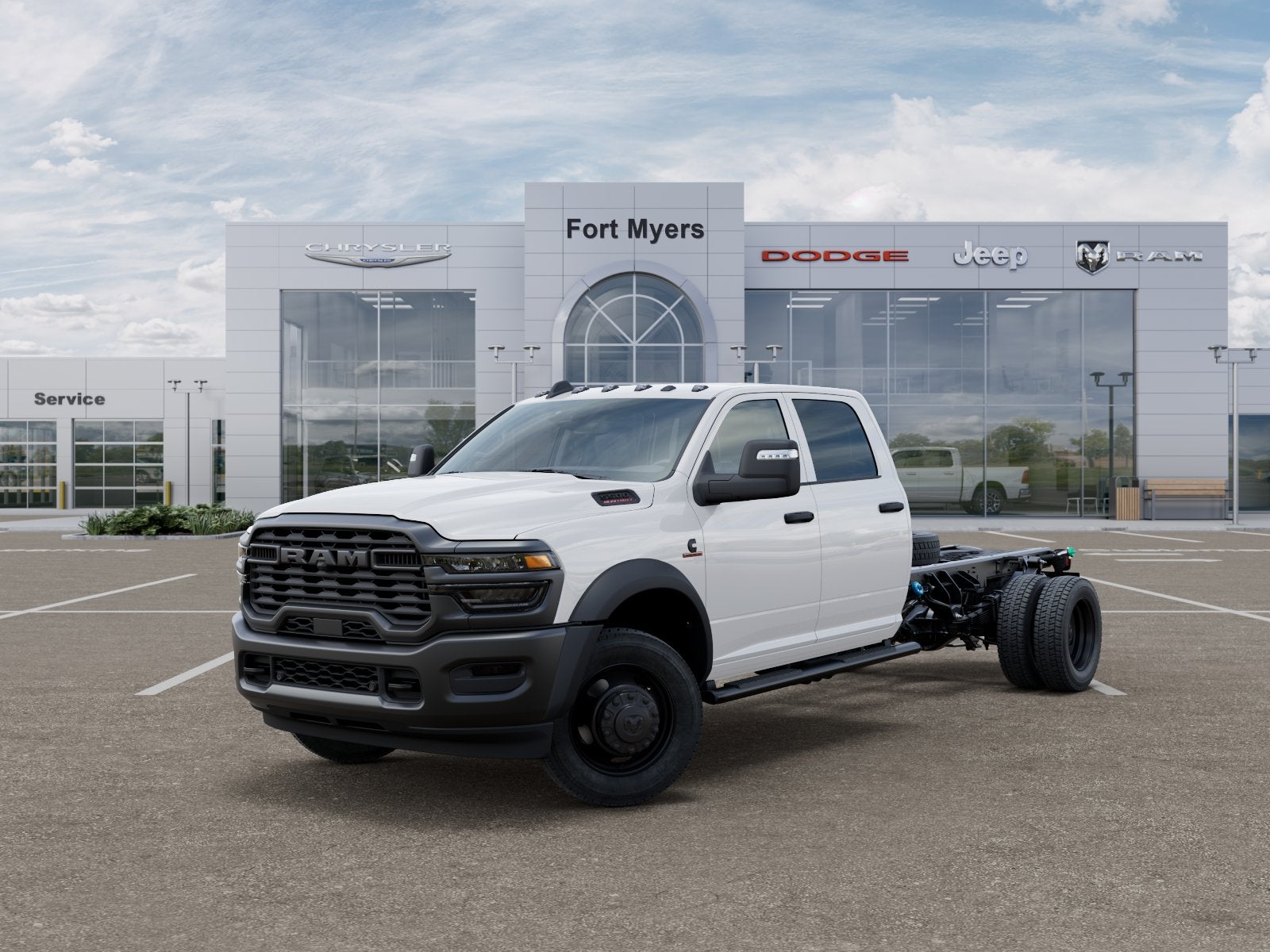 2027 RAM Ram 5500 Chassis Cab RAM 5500 TRADESMAN CHASSIS CREW CAB 4X4 84' CA