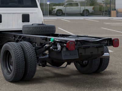 2027 RAM Ram 5500 Chassis Cab RAM 5500 TRADESMAN CHASSIS CREW CAB 4X4 84' CA